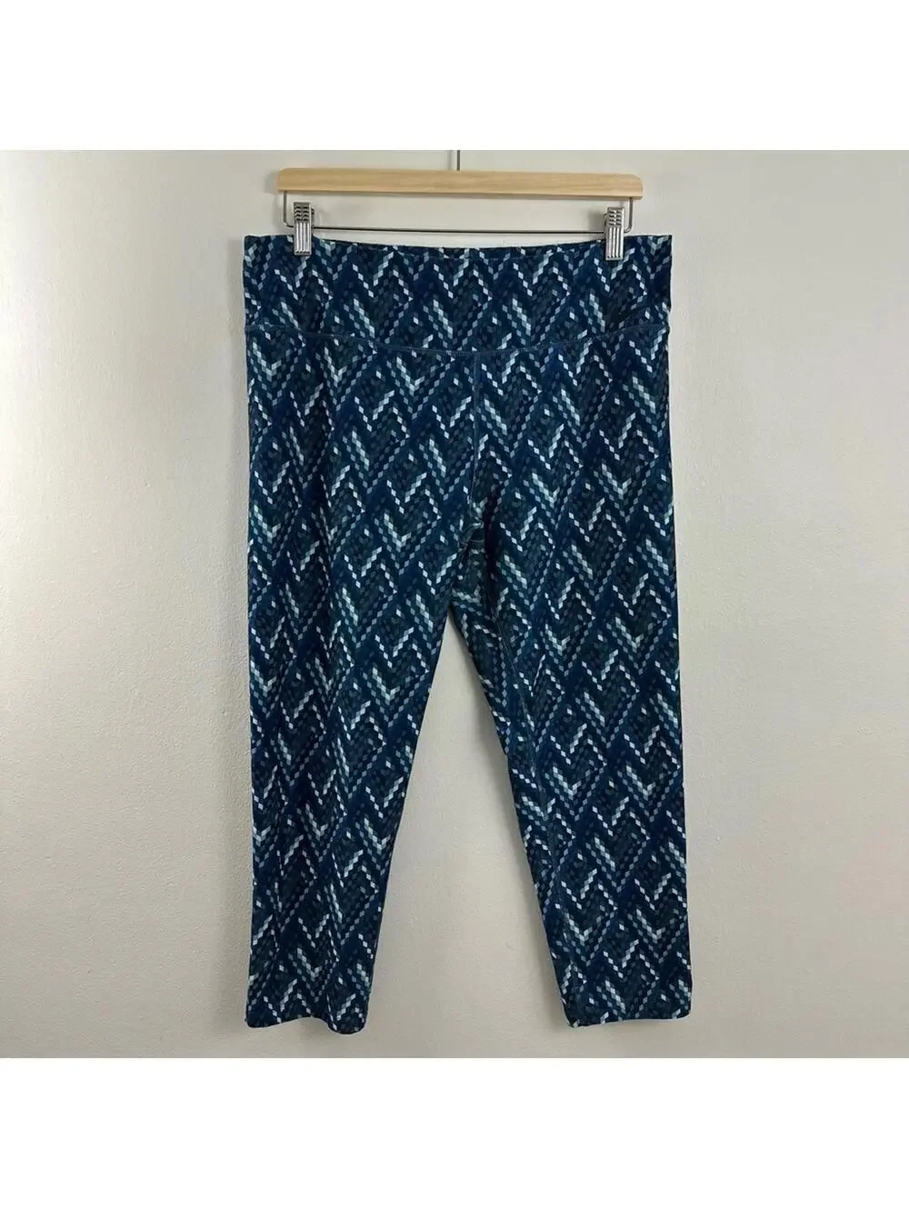 Nike Dri-Fit  Capri Running Leggings Women's Size XL